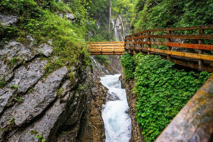 velvet canyon passage location